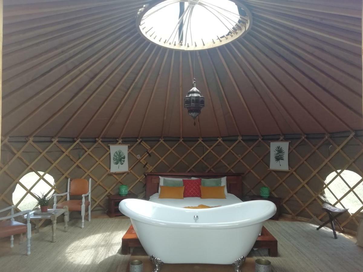 Cerchio Del Desiderio Glamping Retreat Hotel Pescara Exterior photo